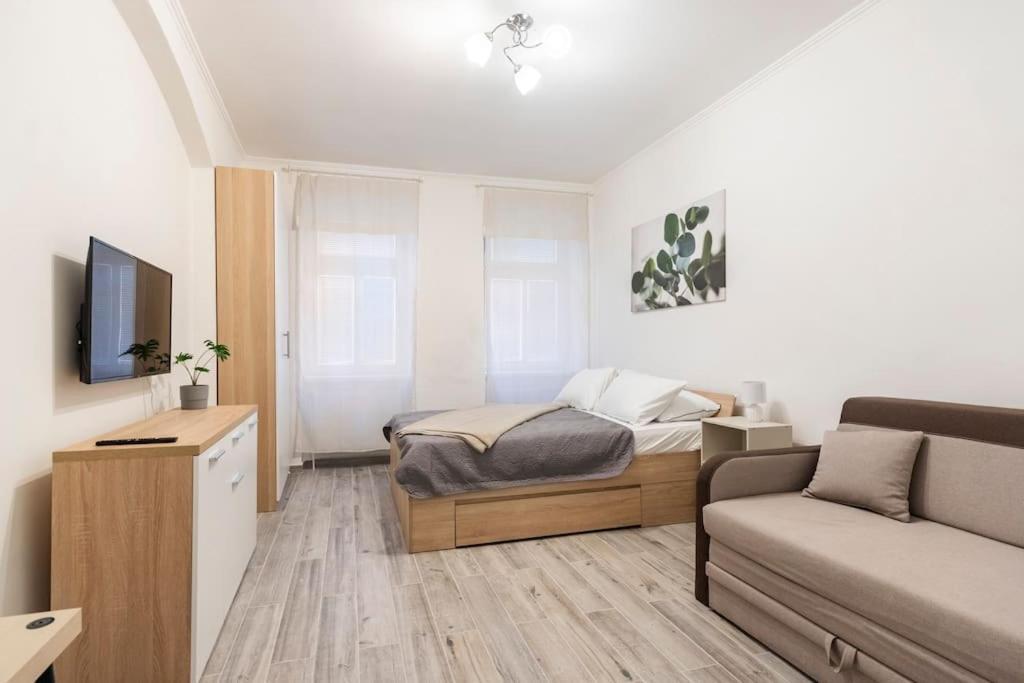 Apartmán Apartman Vishegrad Karlovy Vary Exteriér fotografie